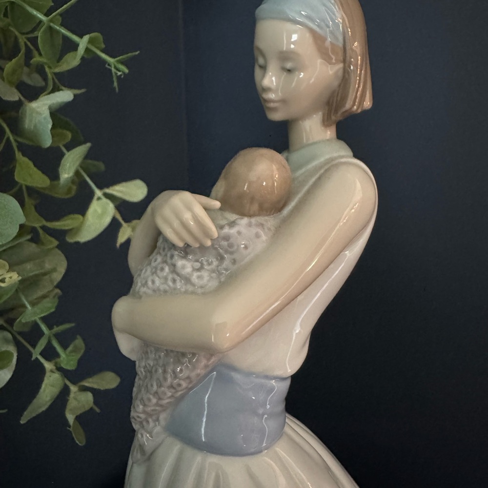Lladro Nao Mother & Baby Porcelain Figurine #1413 - Picture 3 of 6